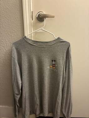 Vintage The Disney Store Don't Mess With The Mouse Gray Long Sleeve Graphic T-Sh
